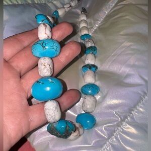 Genuine Turquoise and White Howlite Vintage Beaded Necklace